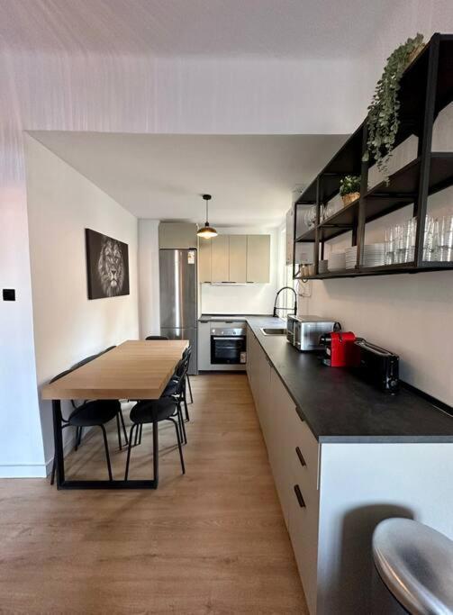 Nuevo Apt De Diseno Para 7Pax En Centro/La Latina Madrid Exterior foto